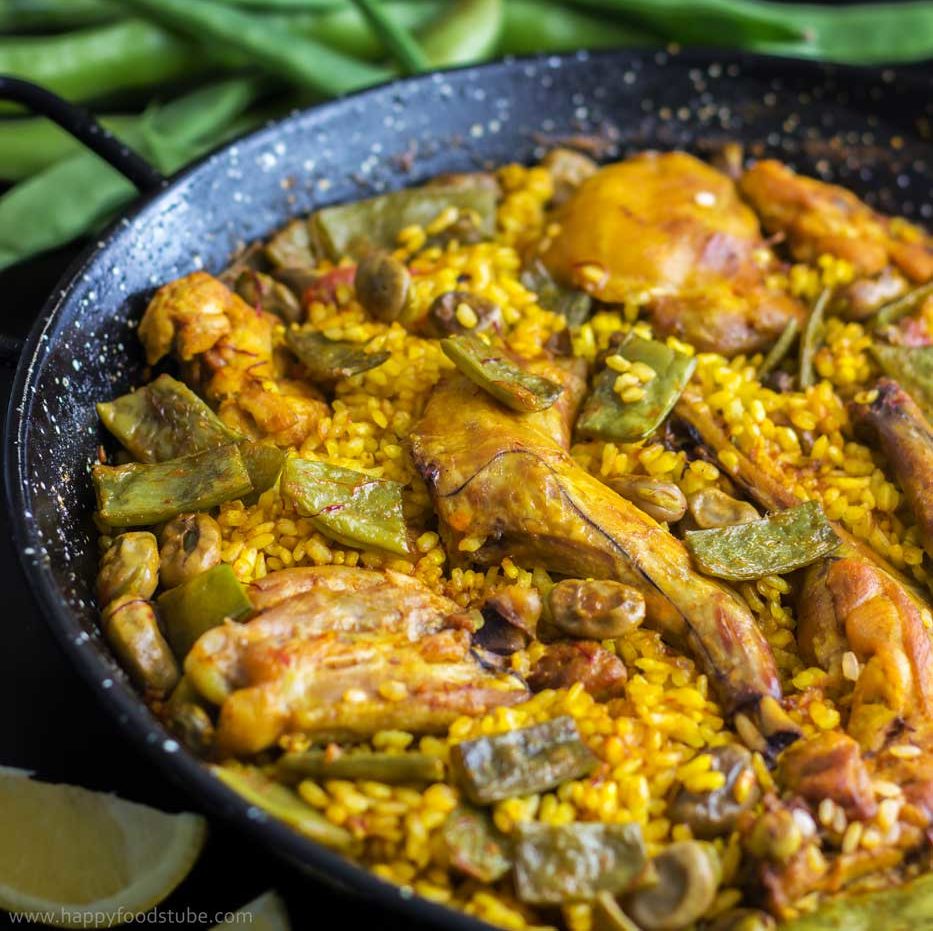 Paella valenciana Paella valenciana