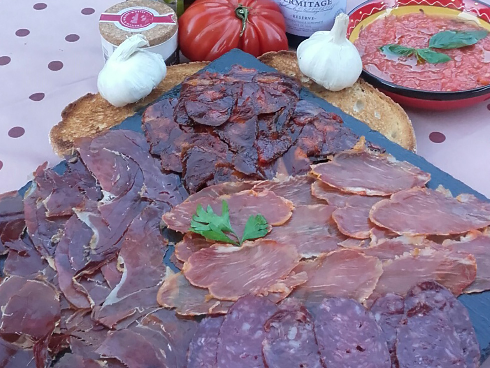 charcuterie-2 Plateau de charcuterie livré à domicile
